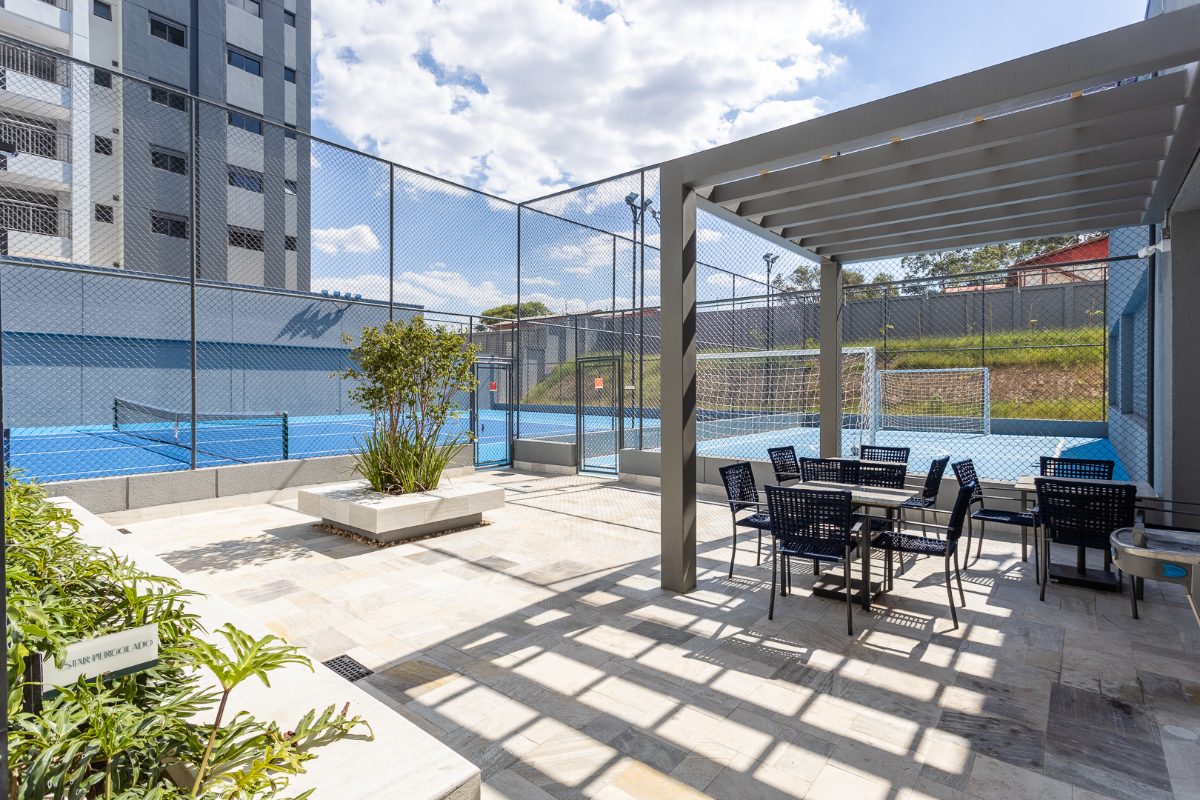 Rooftop com deck e vista