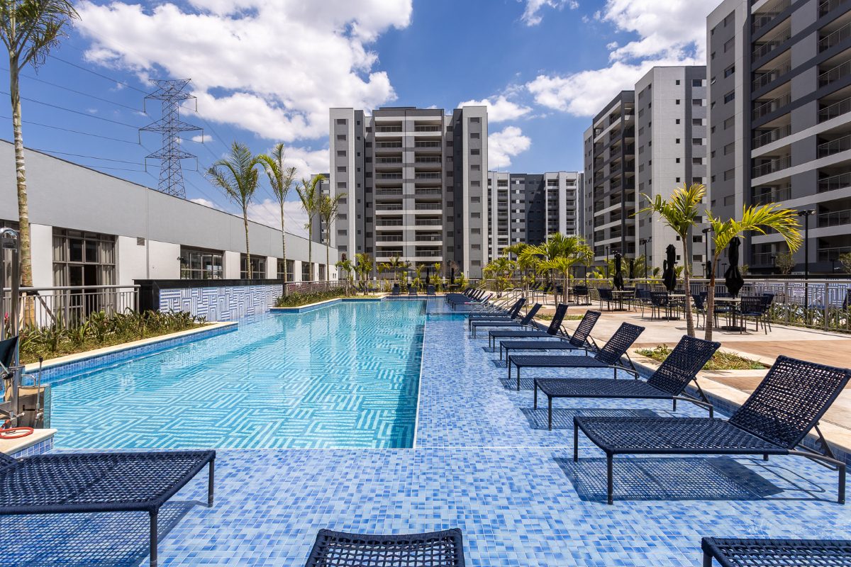 Piscina estilo resort